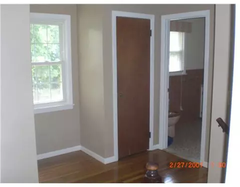 26 Baldwin Rd, Warwick, RI 02886 photo 5