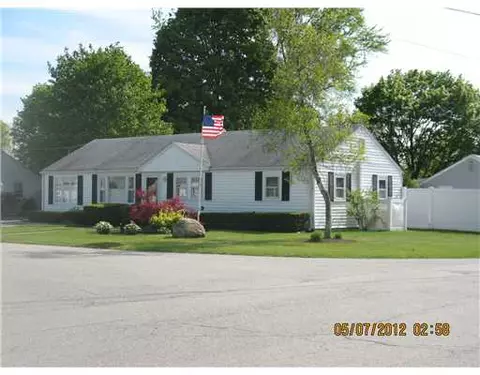 5 Glenbrook Rd, Warwick, RI 02889 photo 3
