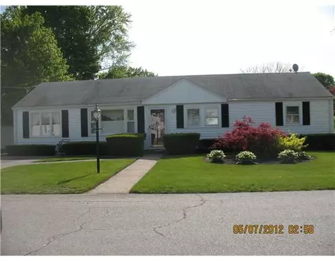 5 Glenbrook Rd, Warwick, RI 02889 photo 1