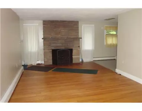 175 Mohawk St, Coventry, RI 02816 photo 9