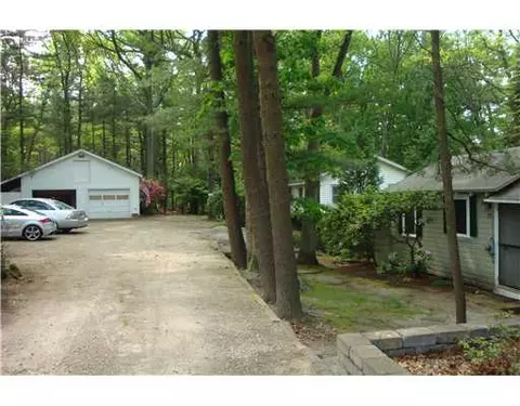 175 Mohawk St, Coventry, RI 02816 photo 5