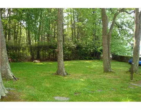 175 Mohawk St, Coventry, RI 02816 photo 6