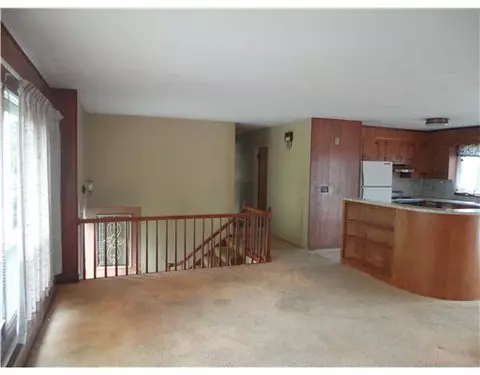 4 Bayview Dr, Westerly, RI 02891 photo 3