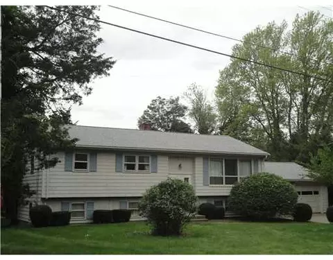 4 Bayview Dr, Westerly, RI 02891 photo 1