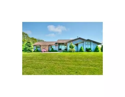 23 Willow Ave, Little Compton, RI 02837 photo 1