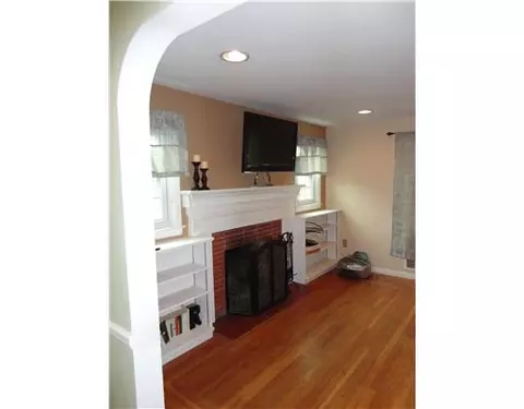 95 Dedham Rd, Warwick, RI 02888 photo 10