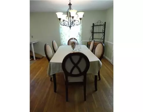 95 Dedham Rd, Warwick, RI 02888 photo 5