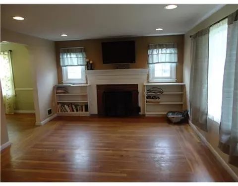95 Dedham Rd, Warwick, RI 02888 photo 11