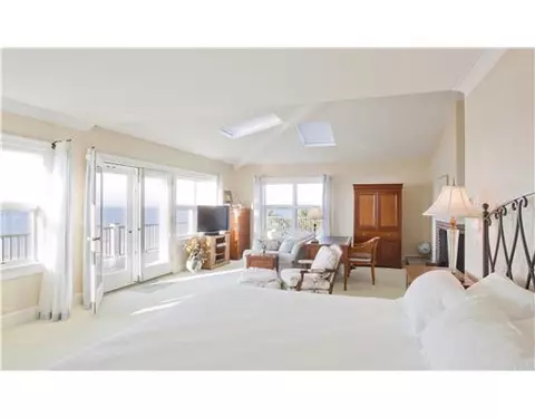 9 Manatuck Ave, Westerly, RI 02891 photo 3