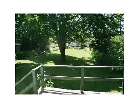 73 John St, Westerly, RI 02891 photo 3
