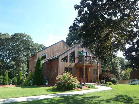 87 Dory Rd, Warwick, RI 02886 photo 1