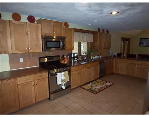87 Dory Rd, Warwick, RI 02886 photo 10