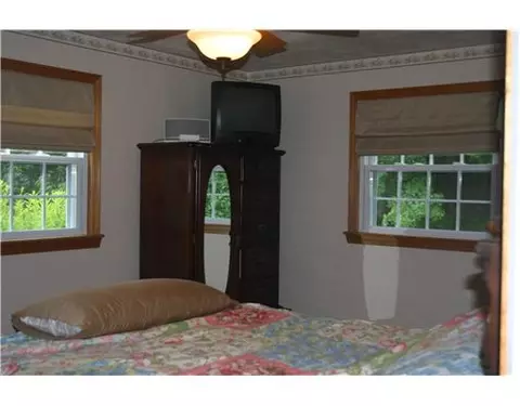 198 Macarthur Rd, Woonsocket, RI 02895 photo 9