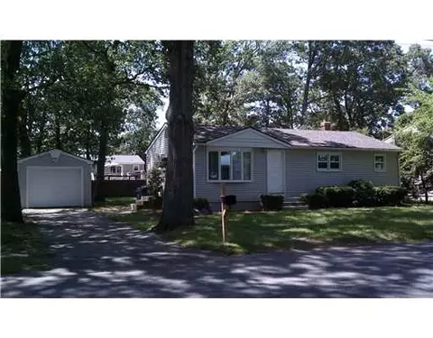 51 Haswill St, Warwick, RI 02889 photo 1