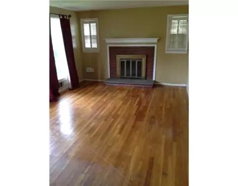 280 Pierce Ave, Warwick, RI 02888 photo 4