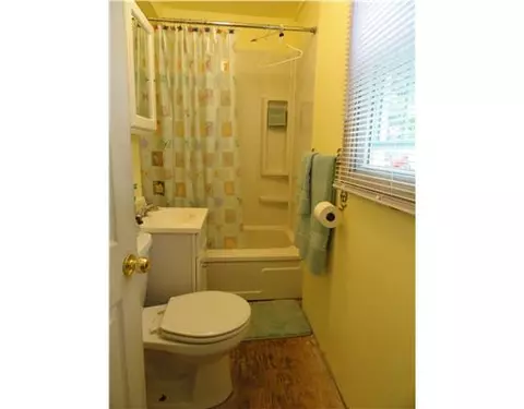 57 Huron St, Warwick, RI 02889 photo 7
