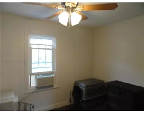 57 Huron St, Warwick, RI 02889 photo 8