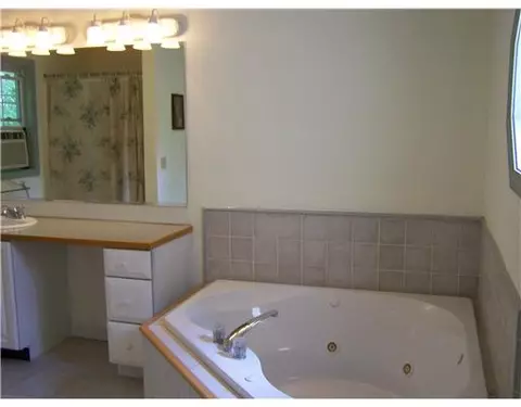 24 Rolling Hill Dr, Exeter, RI 02822 photo 13