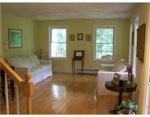 24 Rolling Hill Dr, Exeter, RI 02822 photo 8
