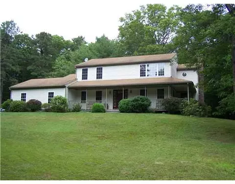 24 Rolling Hill Dr, Exeter, RI 02822 photo 1