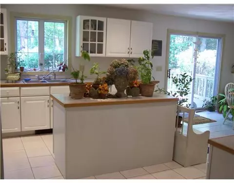 24 Rolling Hill Dr, Exeter, RI 02822 photo 5