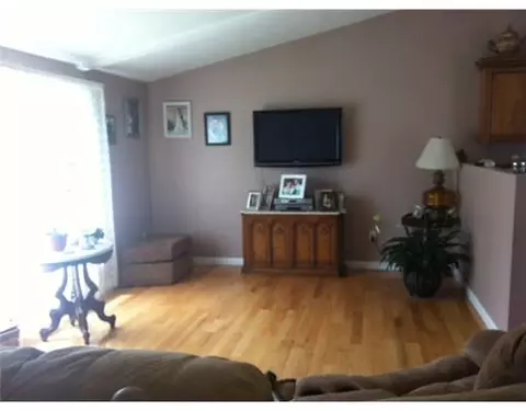 63 Harvard Ave, Warwick, RI 02889 photo 6