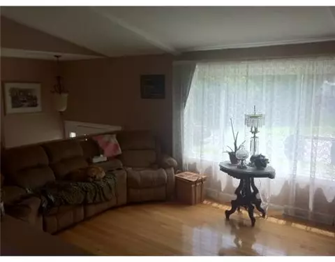 63 Harvard Ave, Warwick, RI 02889 photo 5