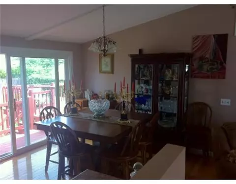 63 Harvard Ave, Warwick, RI 02889 photo 4
