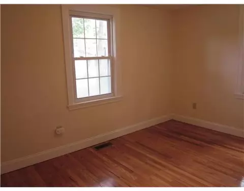 5 Amanda Ct, Warwick, RI 02889 photo 8