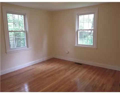 5 Amanda Ct, Warwick, RI 02889 photo 7
