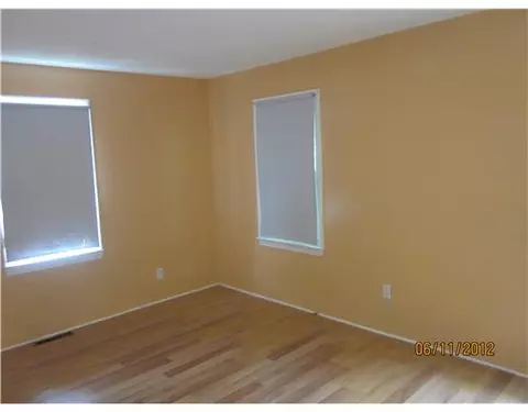 253 Bellman Ave, Warwick, RI 02889 photo 7