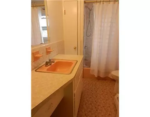 14 Lloyd Dr, Coventry, RI 02816 photo 9