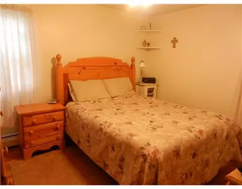 14 Lloyd Dr, Coventry, RI 02816 photo 3