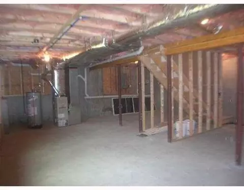 77 Lufkin Ct, Warwick, RI 02888 photo 7