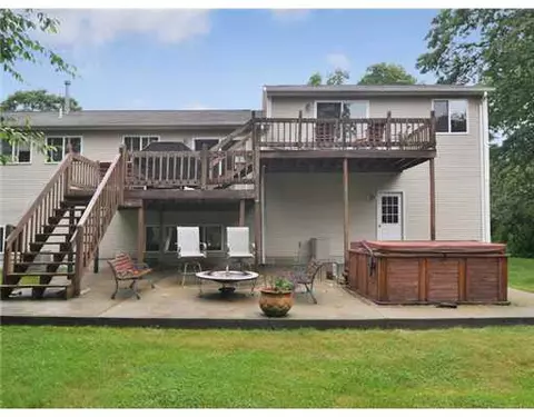 103 Eagle Dr, Hope, RI 02831 photo 6
