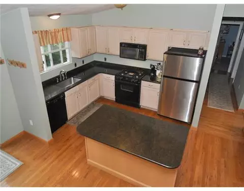 103 Eagle Dr, Hope, RI 02831 photo 15