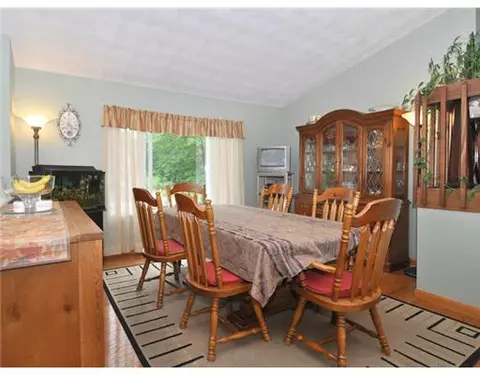 103 Eagle Dr, Hope, RI 02831 photo 4