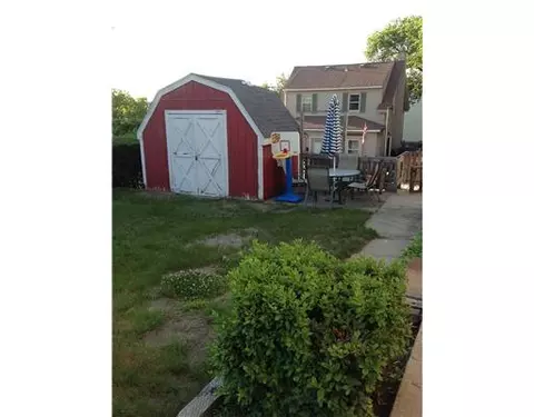 556 Bernon St, Woonsocket, RI 02895 photo 11