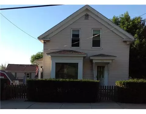 556 Bernon St, Woonsocket, RI 02895 photo 1