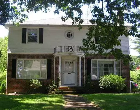 147 Glen Rd, Woonsocket, RI 02895 photo 1