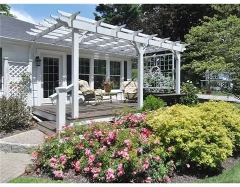 9 Rhode Island Ave, Warwick, RI 02889 photo 8