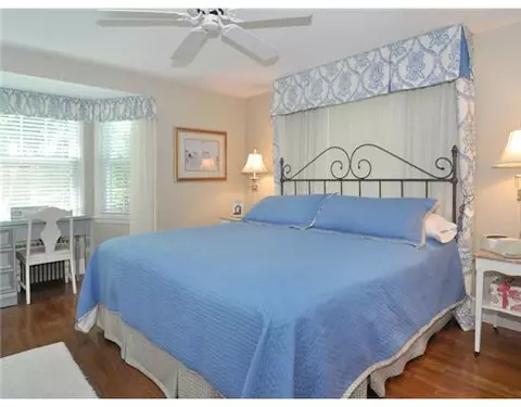 9 Rhode Island Ave, Warwick, RI 02889 photo 5