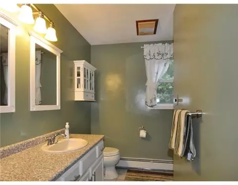 19 Tripps Corner Rd, Exeter, RI 02822 photo 8