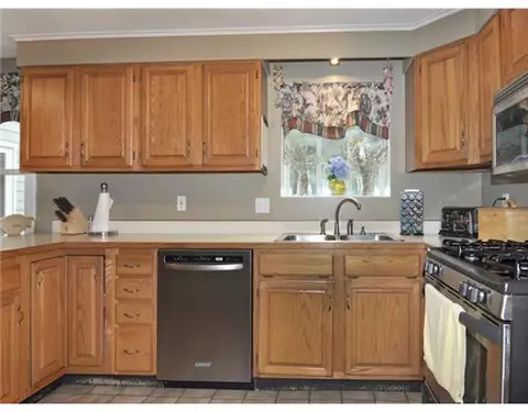19 Tripps Corner Rd, Exeter, RI 02822 photo 3