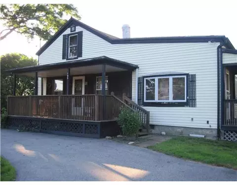 195 Norman St, Woonsocket, RI 02895 photo 2