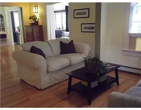 23 Champlin Rd, Saunderstown, RI 02874 photo 4