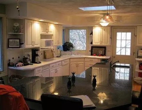 563 Douglas Hook Rd, Glocester, RI 02814 photo 8