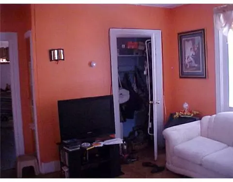 207 Orms St, Providence, RI 02908 photo 4