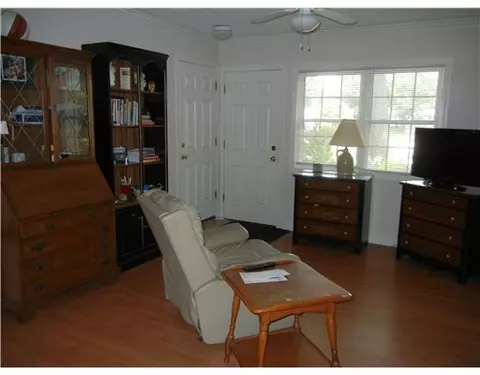 4 Kalmer Rd, Warwick, RI 02886 photo 12