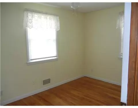 4 Kalmer Rd, Warwick, RI 02886 photo 11